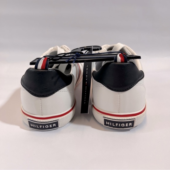 NWT Tommy Hilfiger Kids’ vulcanized white sneakers!!! - Picture 5 of 6